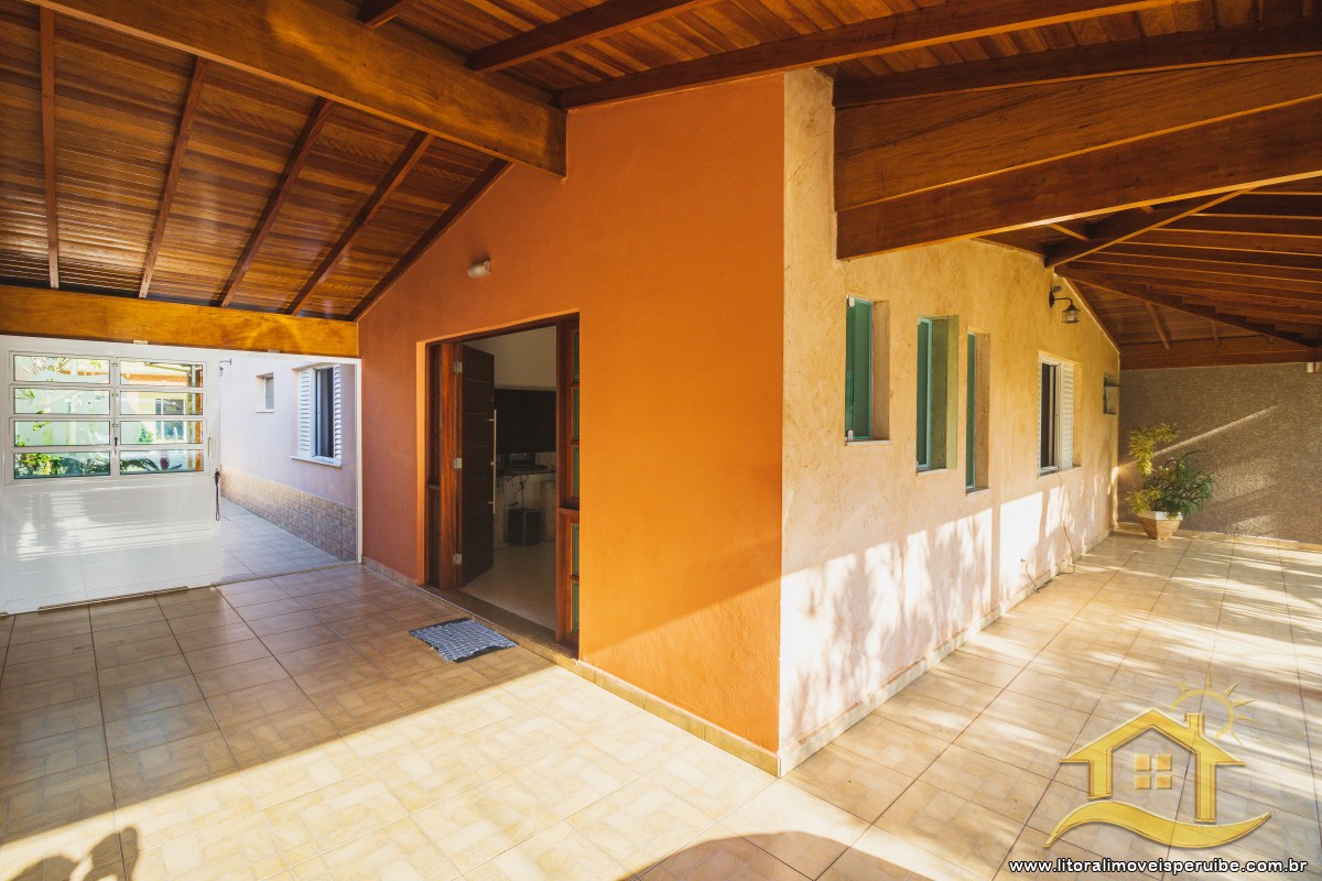 Casa no bairro Centro, Lado Linha