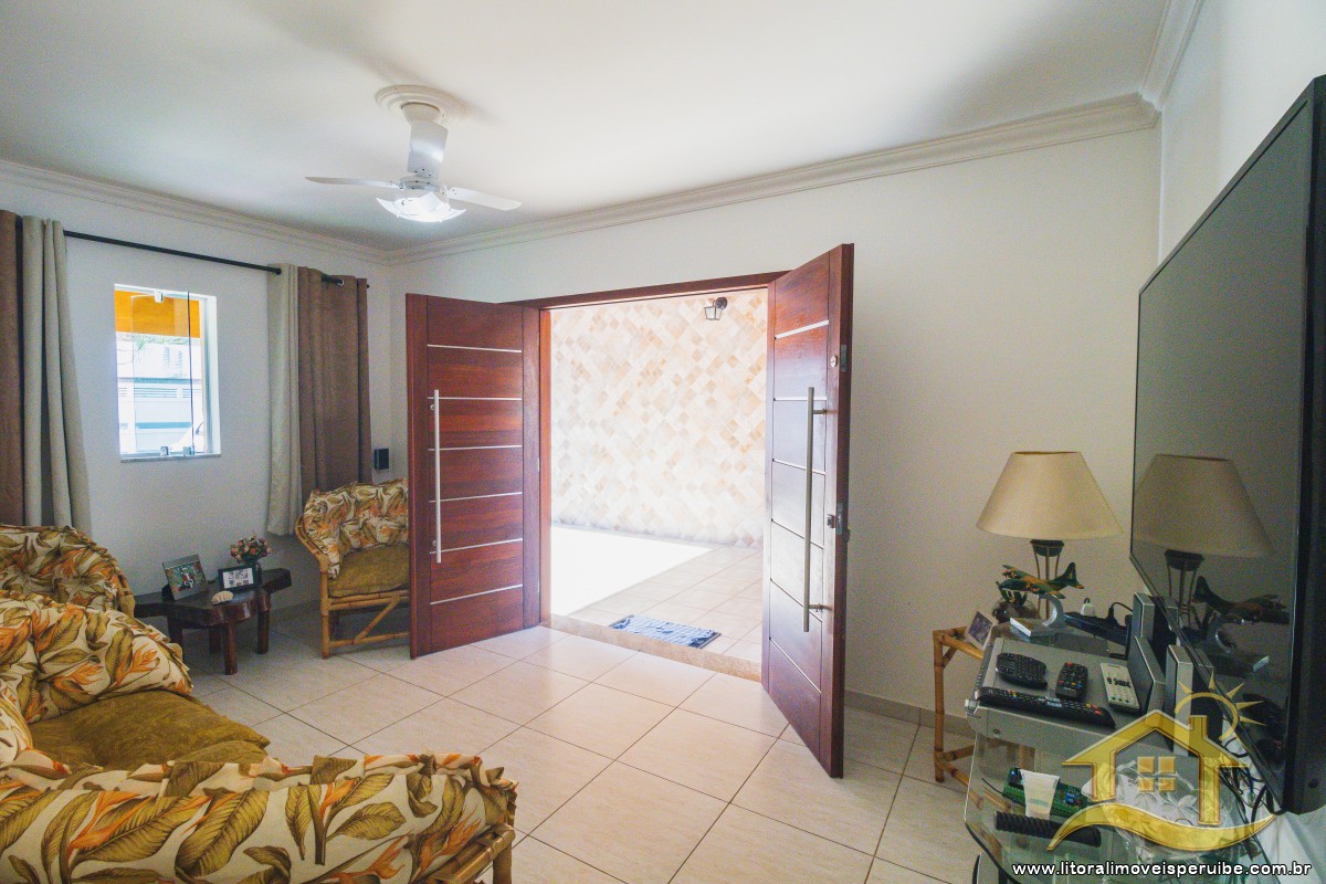Casa no bairro Centro, Lado Linha
