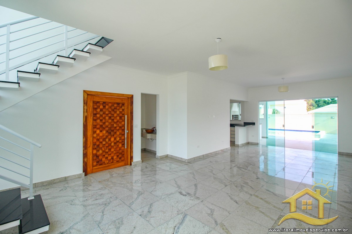 Casa no bairro Bougainvillée IV, Pós Linha