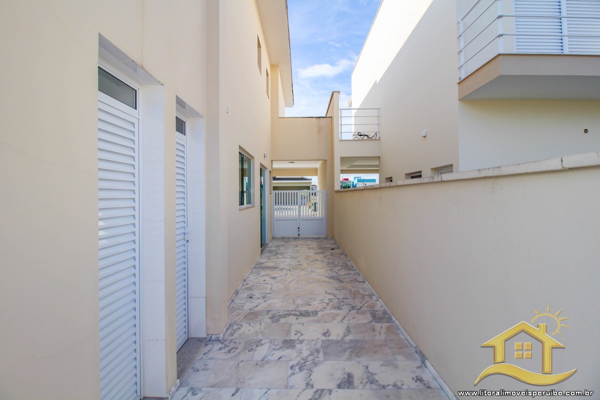 Casa no bairro Bougainvillée IV, Pós Linha