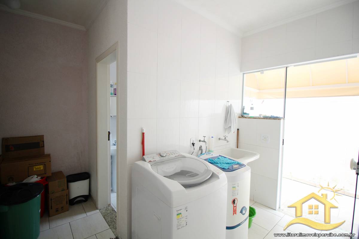 Casa no bairro Stella Maris, Lado Linha