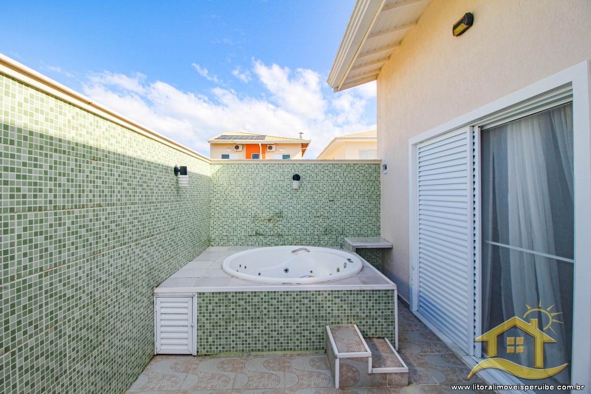 Casa no bairro Residencial Três Marias, Pós Linha