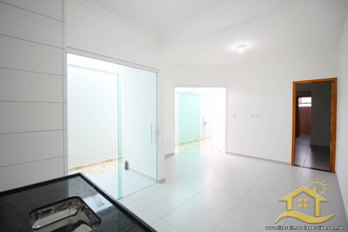 Casa no bairro Jardim Peruíbe, Pós Linha