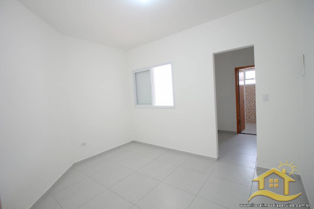Casa no bairro Jardim Peruíbe, Pós Linha