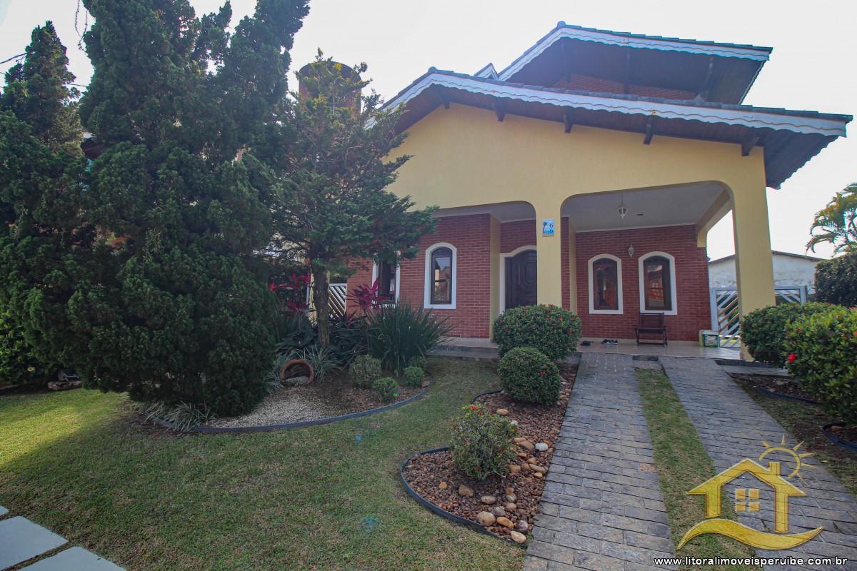 Casa no bairro Bougainvillée II, Lado Linha