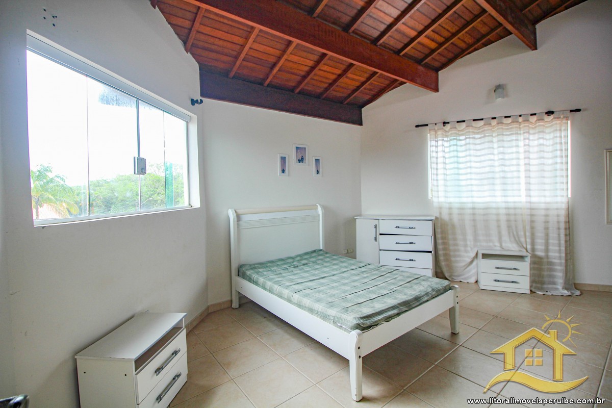 Casa no bairro Belmira Novaes, Lado Praia
