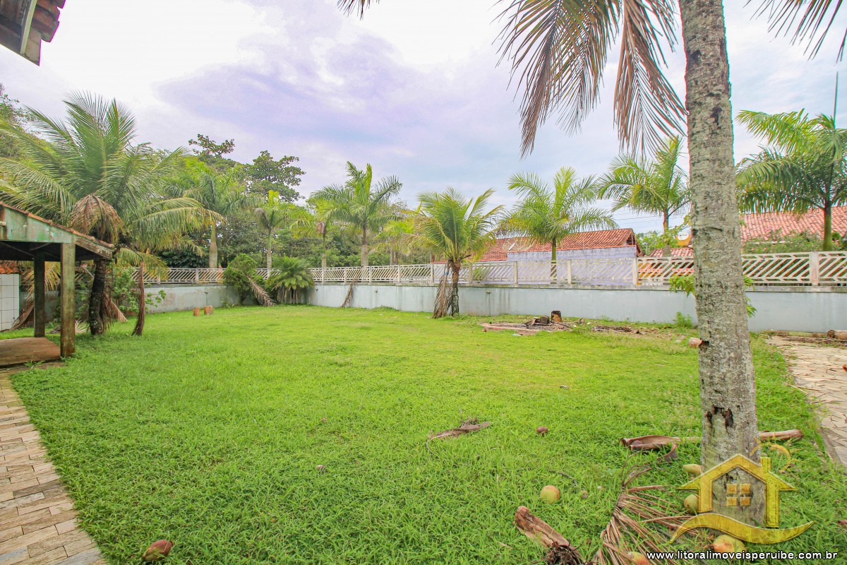 Casa no bairro Belmira Novaes, Lado Praia