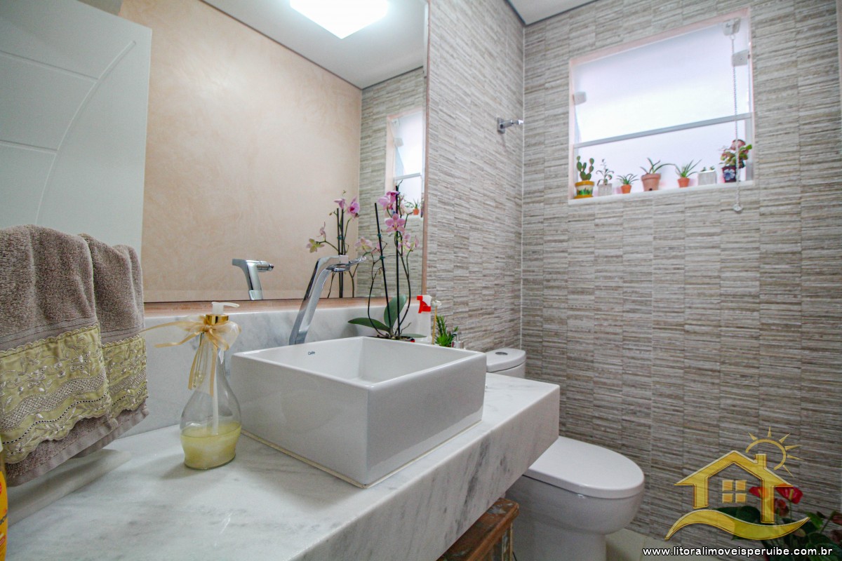 Casa no bairro Bougainvillée IV, Pós Linha