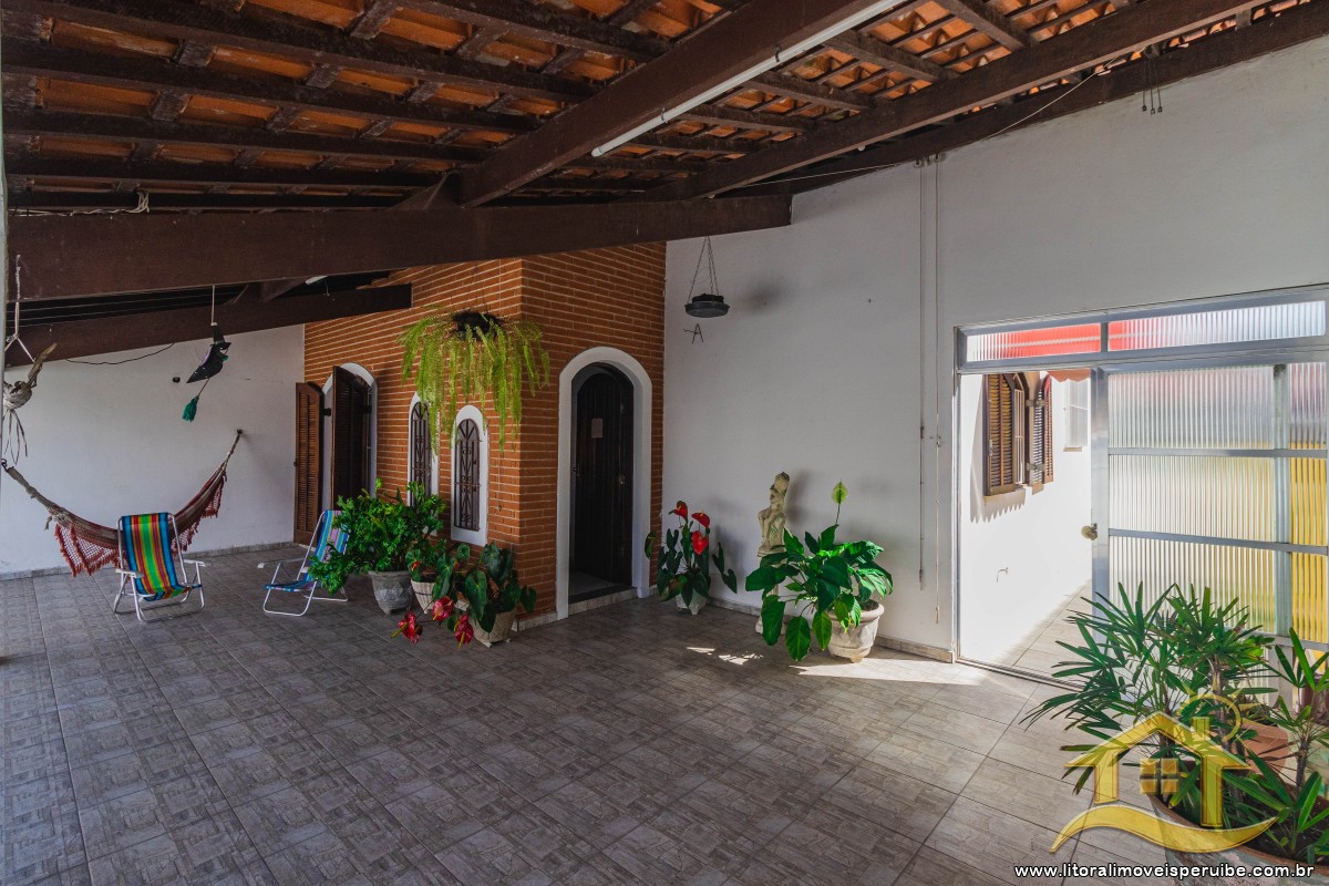 Casa no bairro Centro, Lado Linha