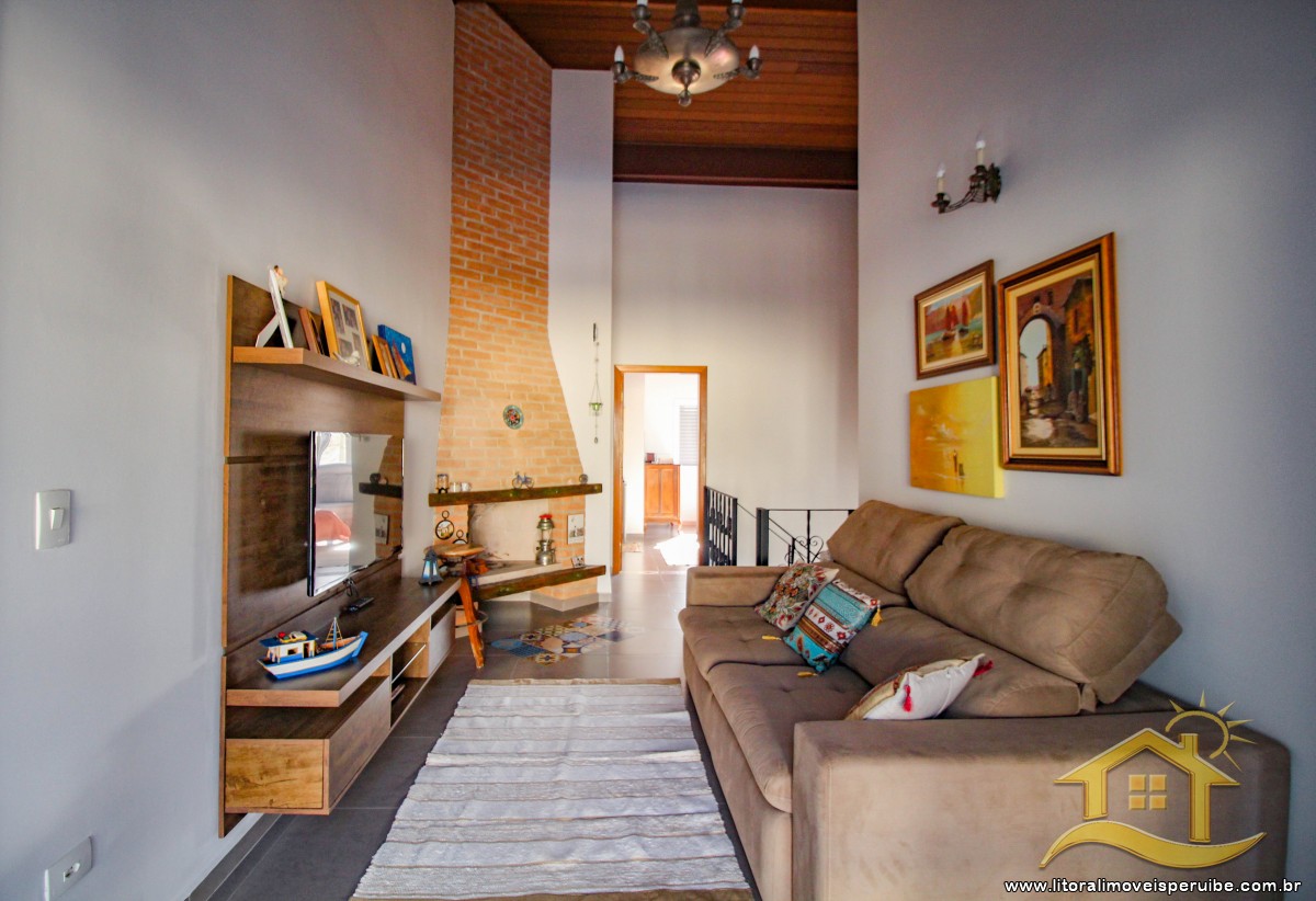 Casa no bairro Residencial Três Marias, Pós Linha