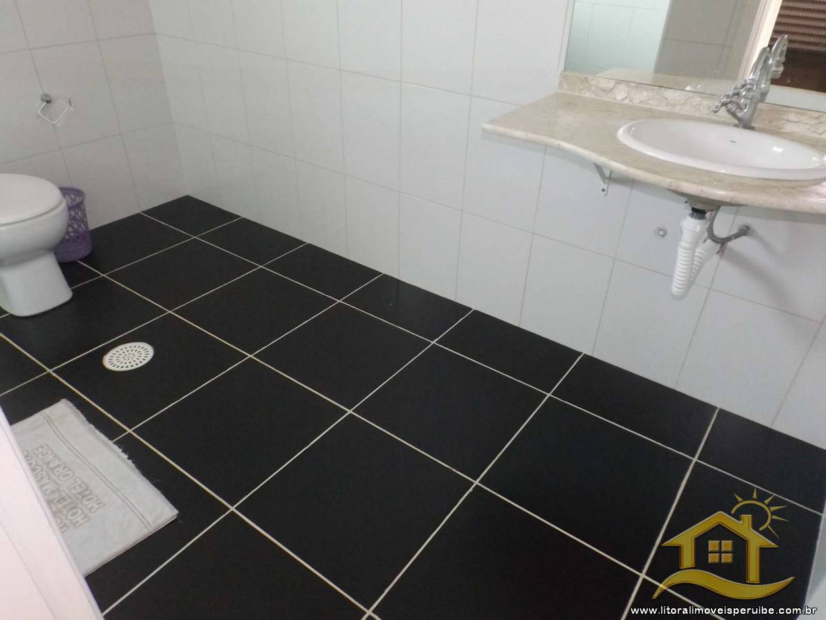 Casa no bairro Oásis, Lado Linha