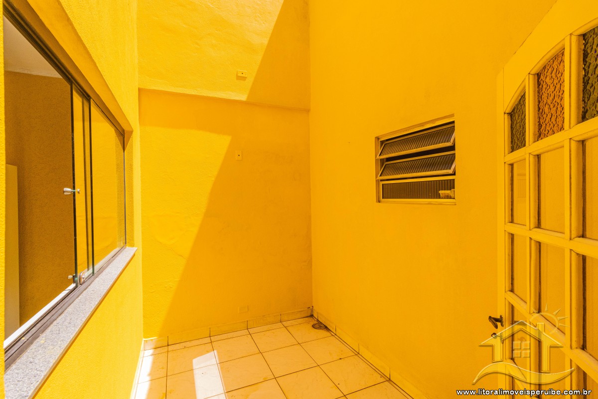 Casa no bairro Oásis, Lado Linha