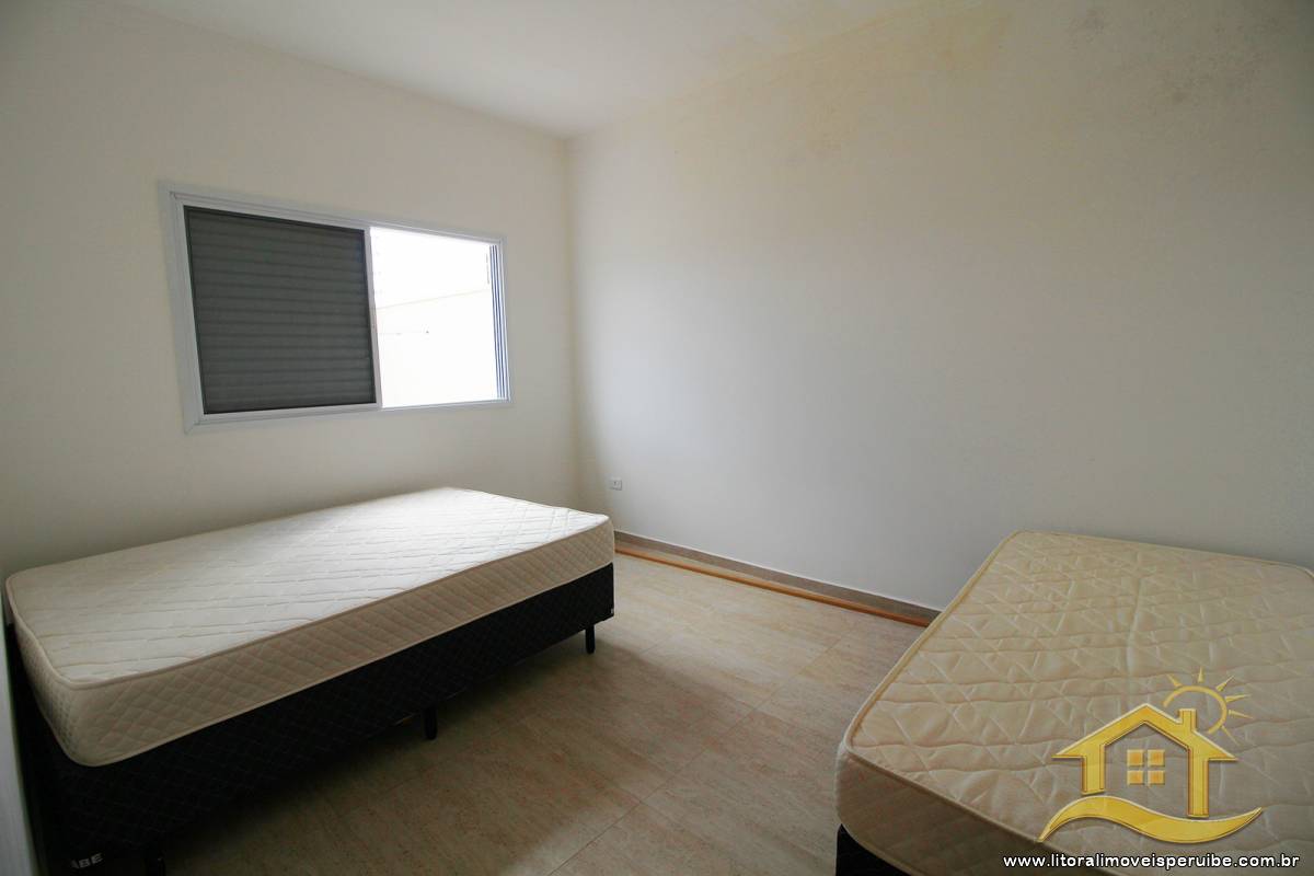 Casa no bairro Belmira Novaes, Lado Linha