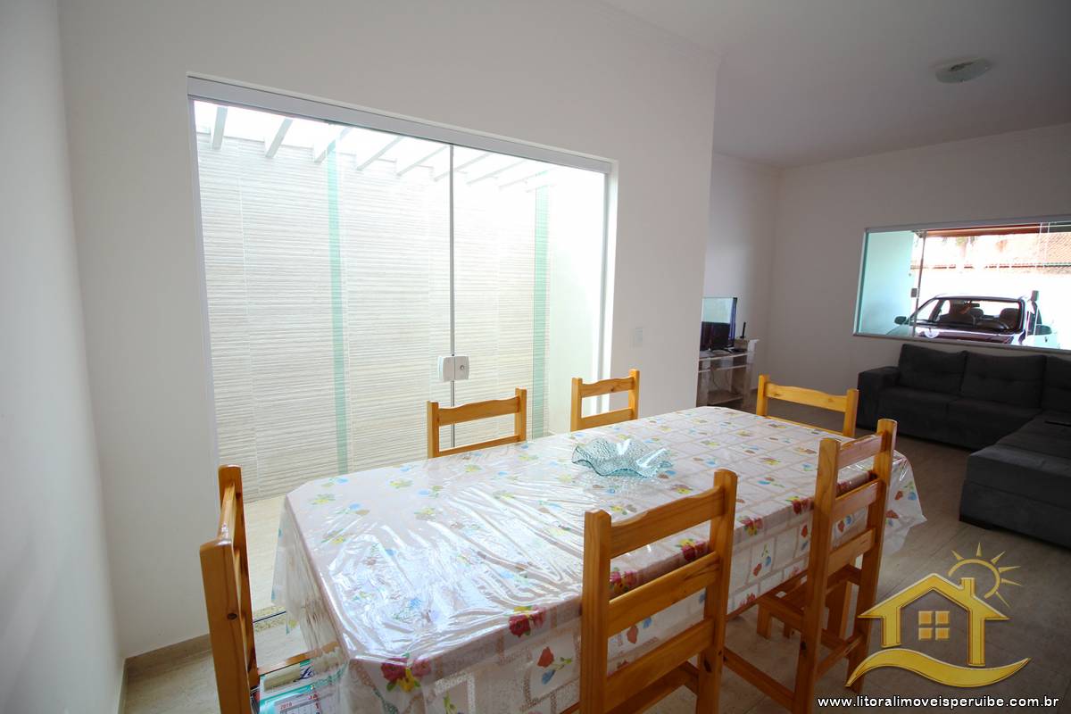 Casa no bairro Belmira Novaes, Lado Linha