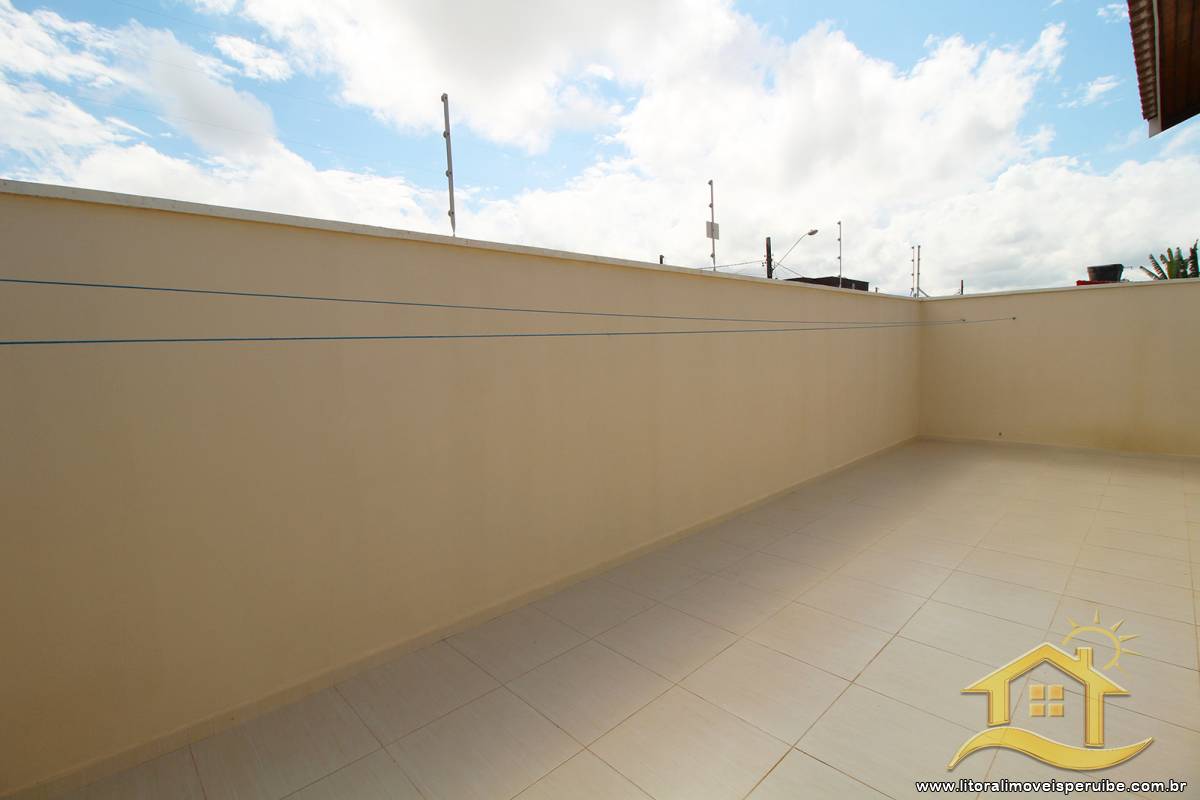 Casa no bairro Belmira Novaes, Lado Linha
