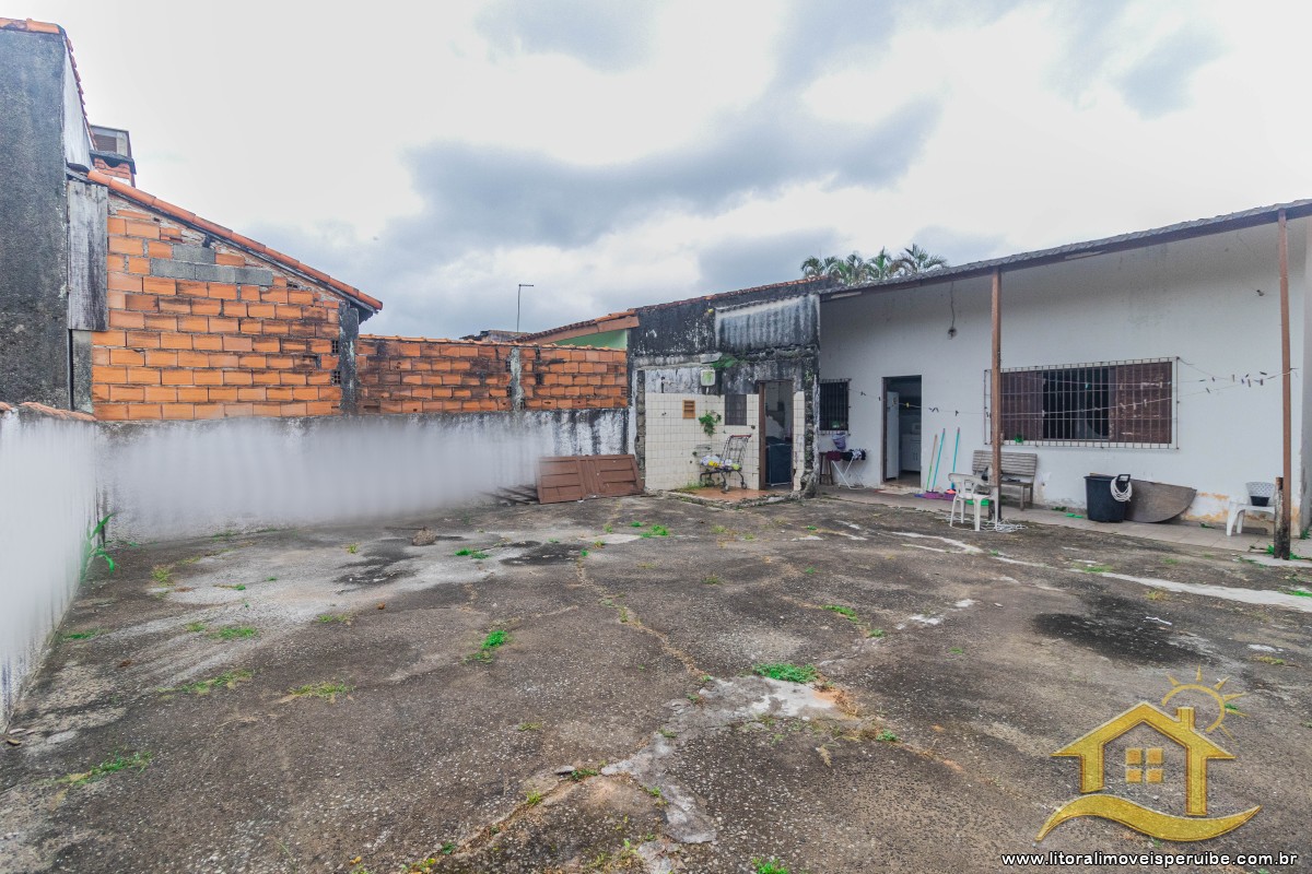 Casa no bairro Jardim Peruíbe, Pós Linha