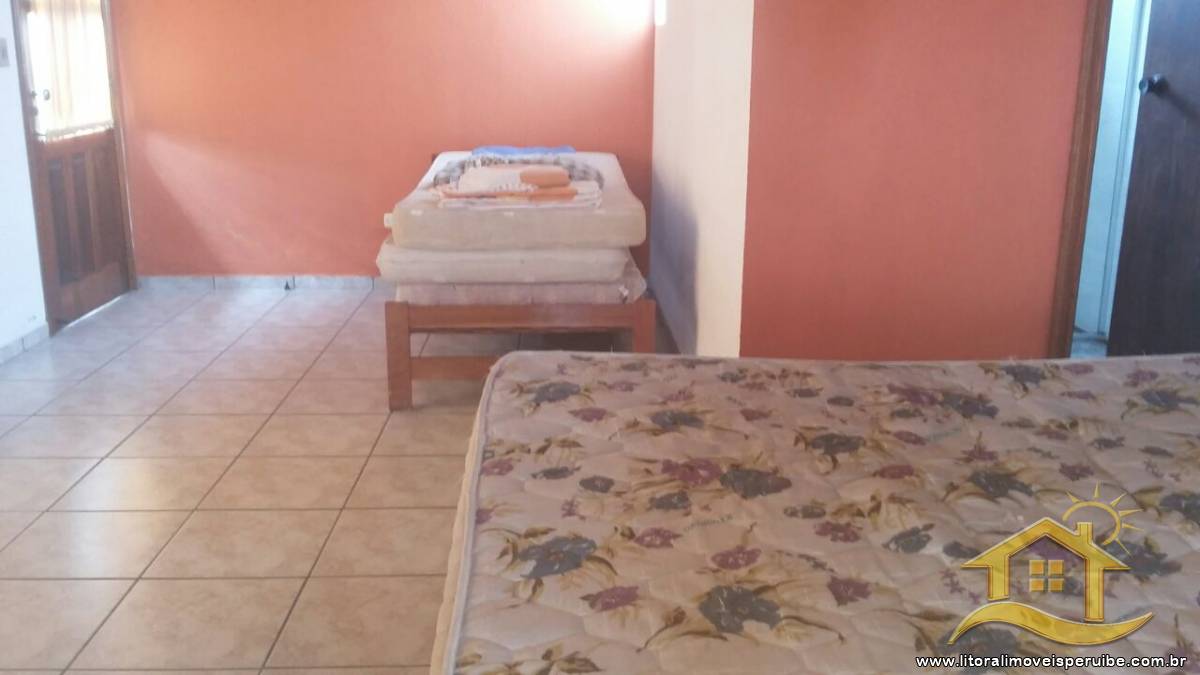 Casa no bairro Bougainvillée II, Lado Linha