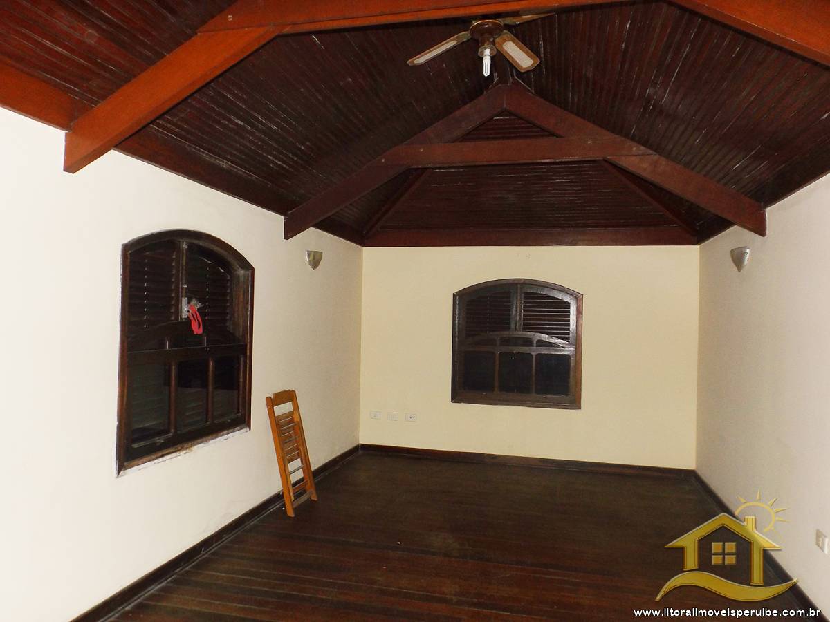 Casa no bairro Stella Maris, Lado Linha
