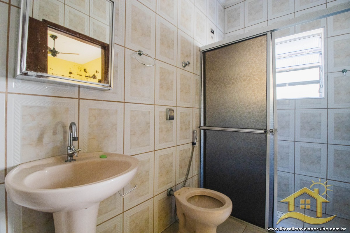 Casa no bairro Jardim Peruíbe, Pós Linha