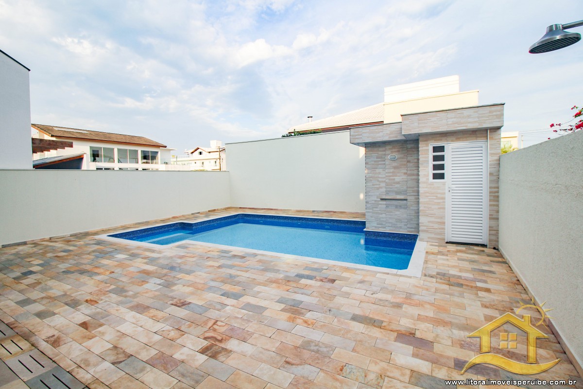 Casa no bairro Residencial Três Marias, Pós Linha