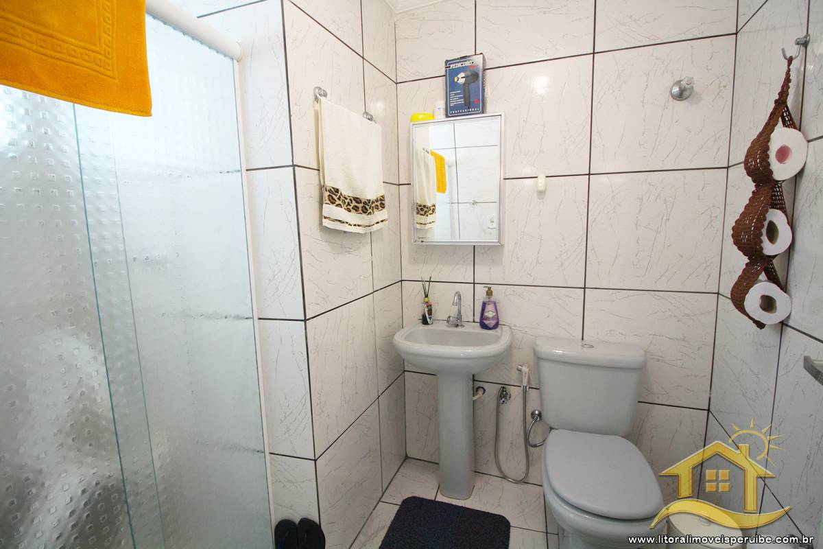 Casa no bairro Centro, Lado Linha