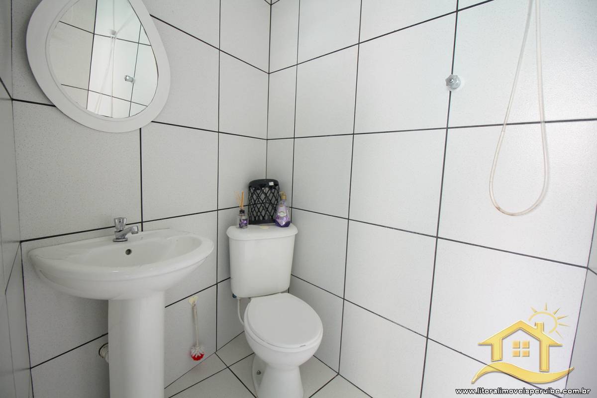 Casa no bairro Centro, Lado Linha