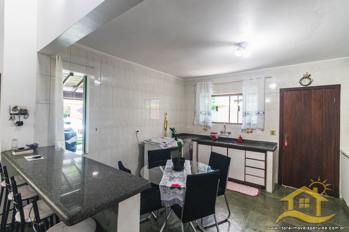 Casa no bairro Bougainvillée II, Lado Linha