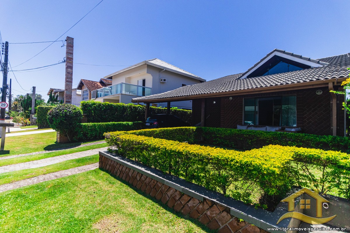 Casa no bairro Bougainvillée II, Lado Linha