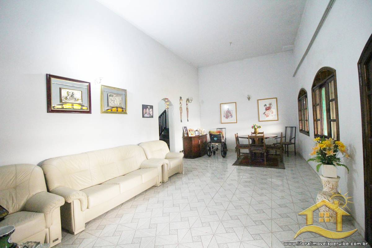 Casa no bairro Centro, Lado Linha