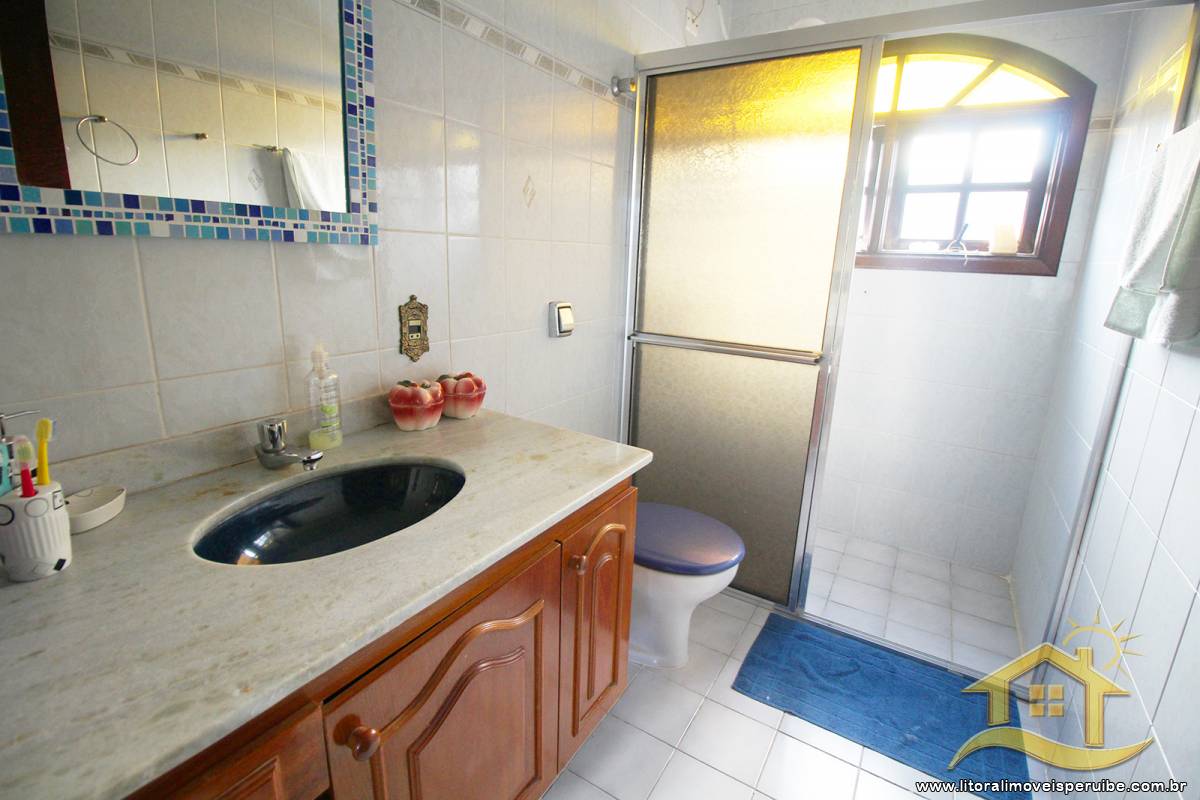 Casa no bairro Centro, Lado Linha