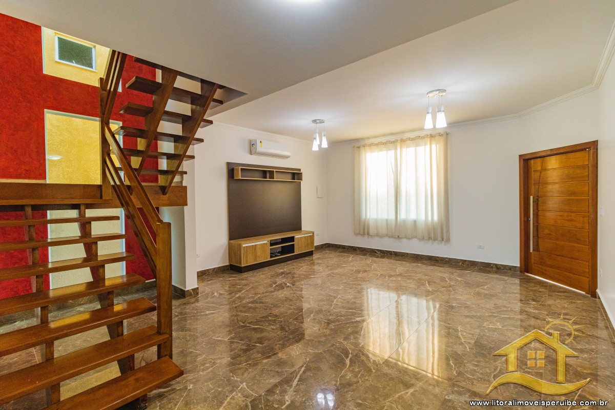 Casa no bairro Bougainvillée IV, Pós Linha