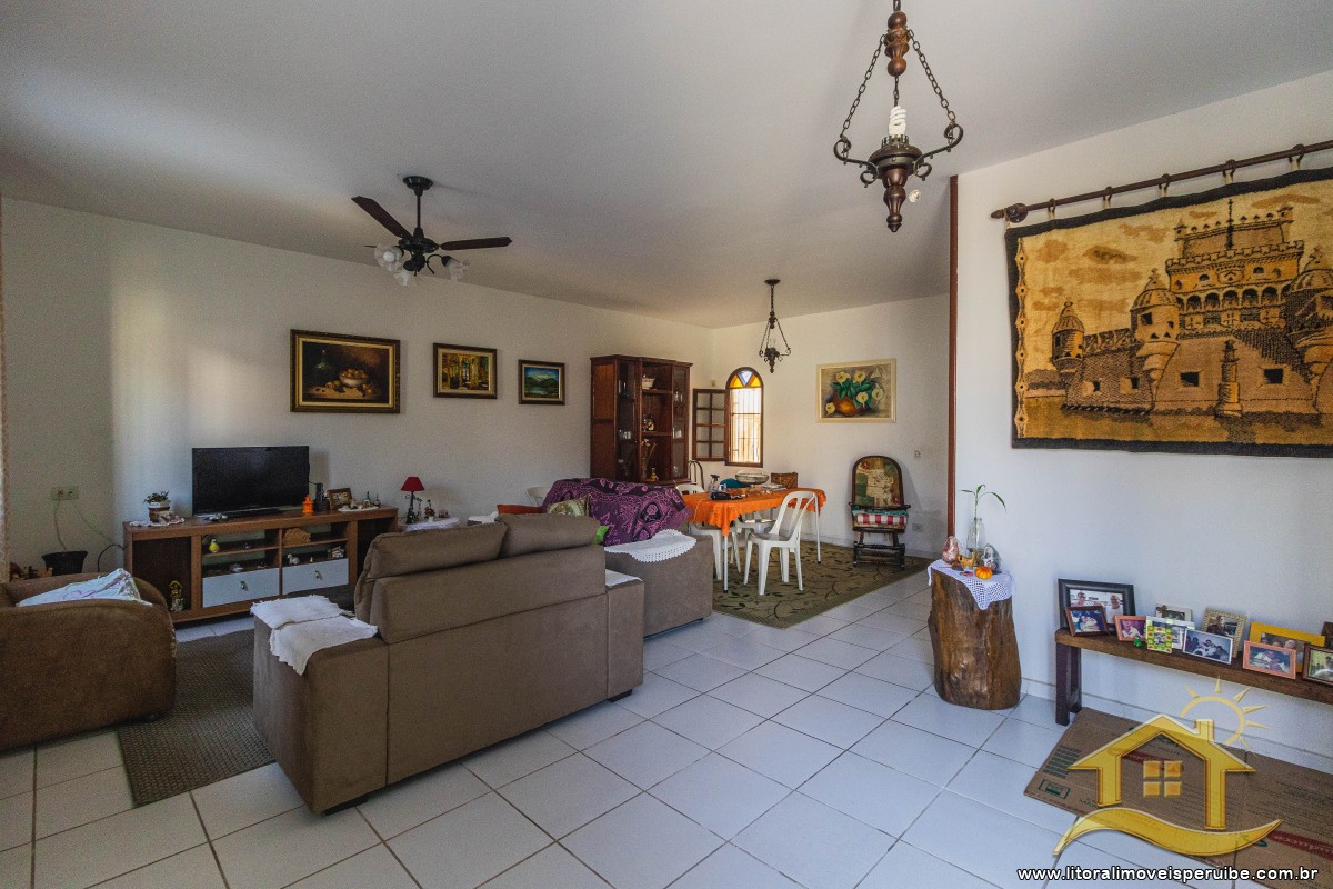 Casa no bairro Stella Maris, Lado Linha