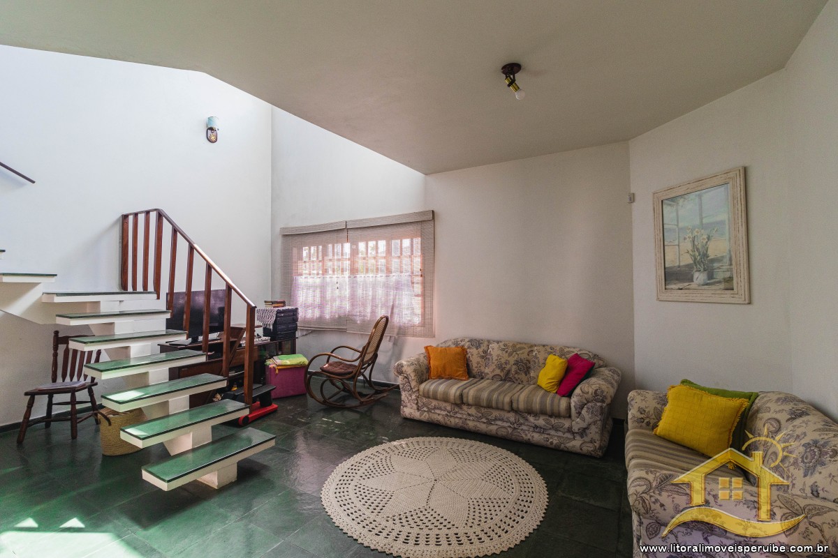 Casa no bairro Oásis, Lado Linha