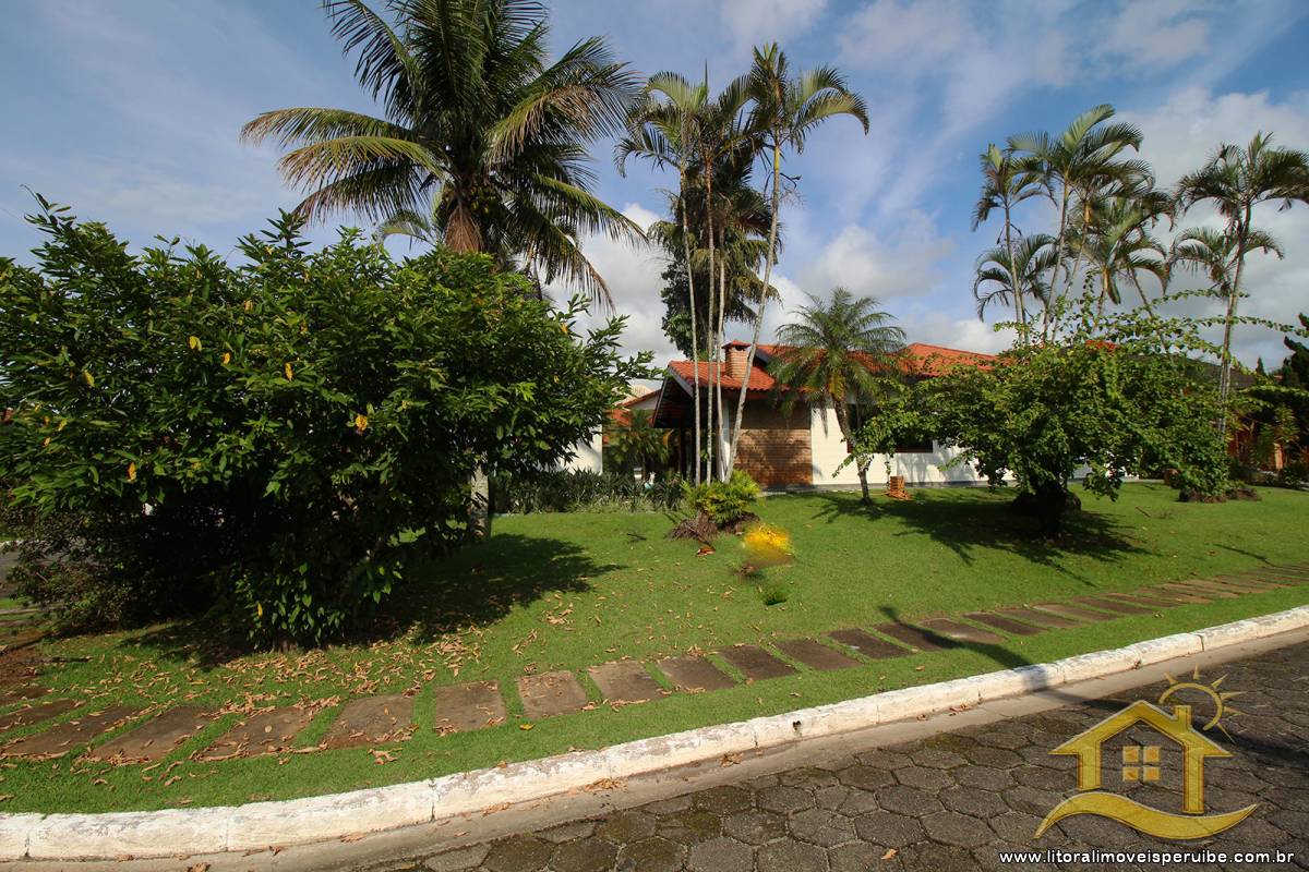 Casa no bairro Bougainvillée III, Lado Linha