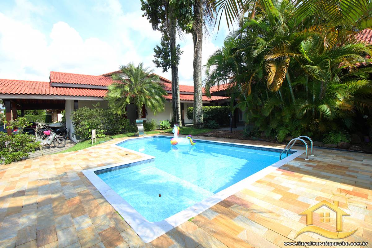 Casa no bairro Bougainvillée III, Lado Linha