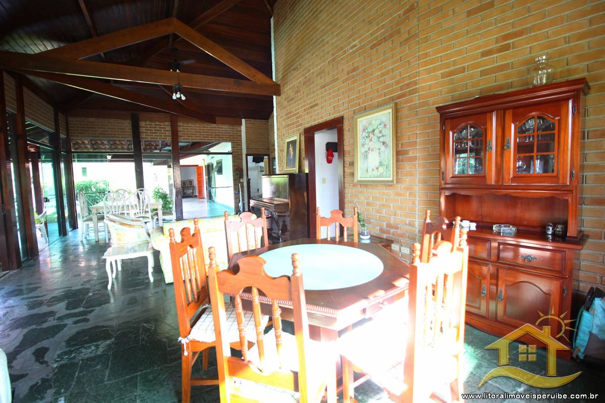 Casa no bairro Bougainvillée III, Lado Linha