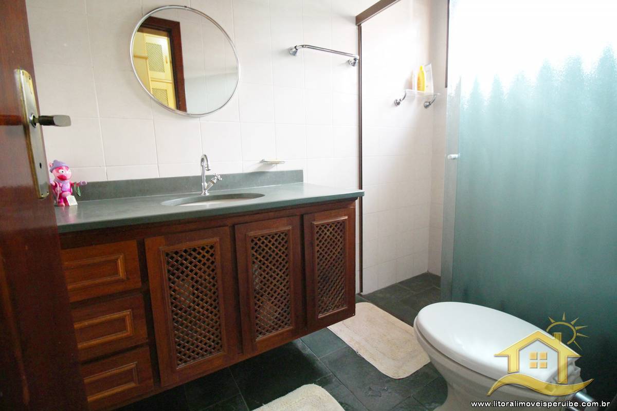 Casa no bairro Bougainvillée III, Lado Linha