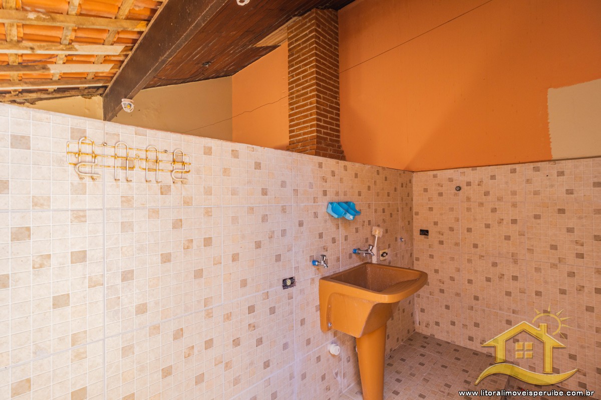 Casa no bairro Oásis, Lado Linha