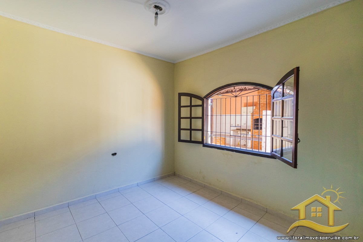 Casa no bairro Oásis, Lado Linha