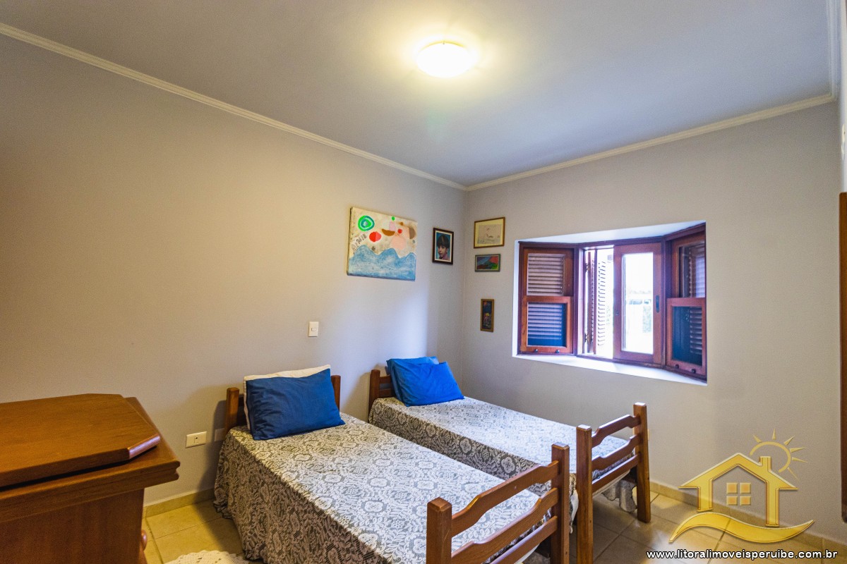 Casa no bairro Bougainvillée II, Lado Linha
