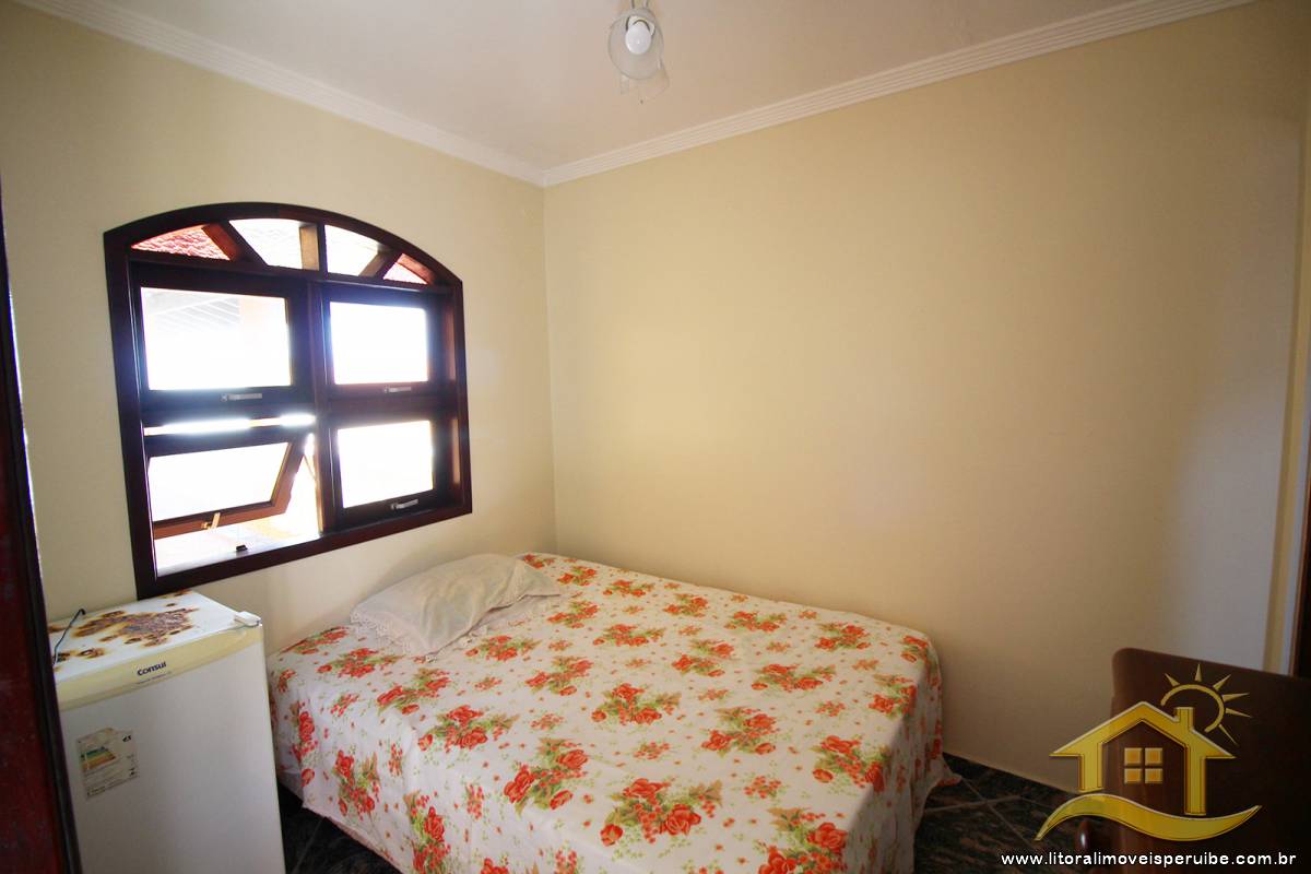 Casa no bairro Belmira Novaes, Lado Praia