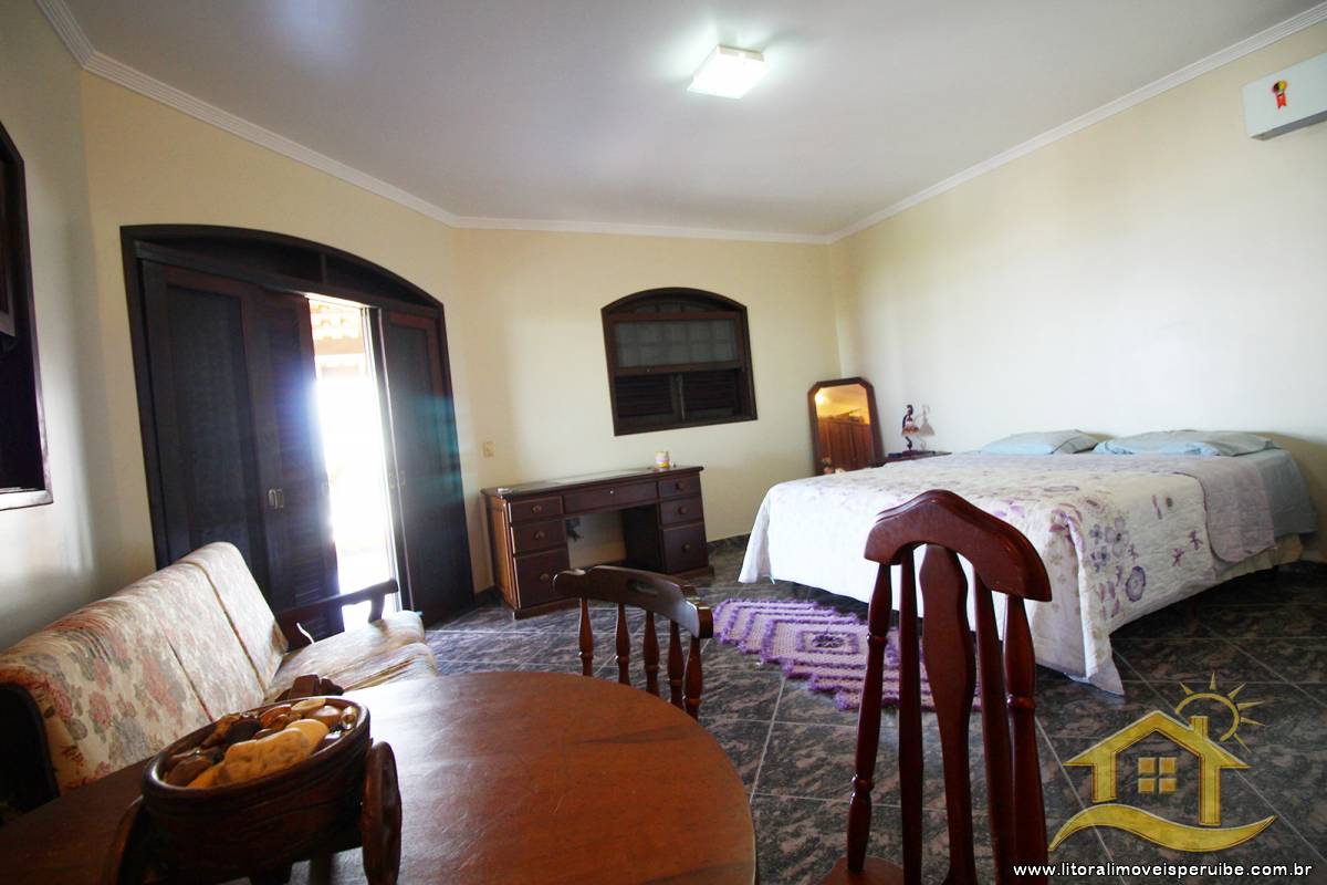Casa no bairro Belmira Novaes, Lado Praia