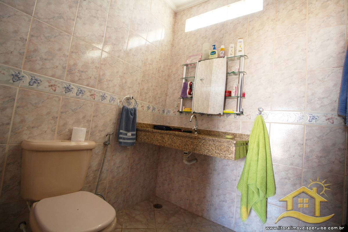 Casa no bairro Belmira Novaes, Lado Praia