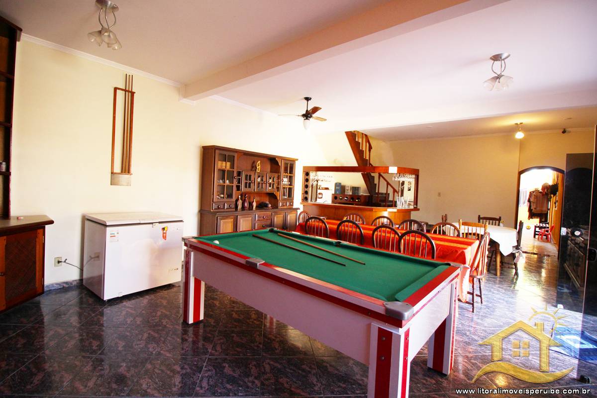 Casa no bairro Belmira Novaes, Lado Praia