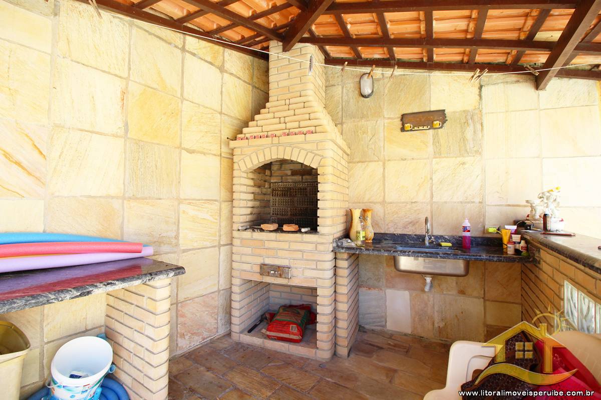 Casa no bairro Belmira Novaes, Lado Praia