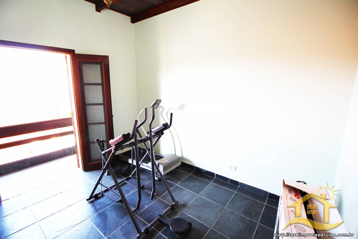 Casa no bairro Centro, Lado Linha