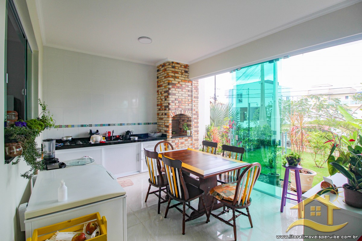 Casa no bairro Residencial Três Marias, Pós Linha