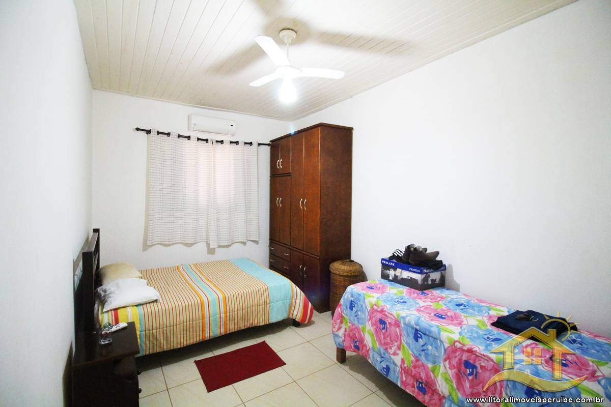 Casa no bairro Centro, Lado Linha