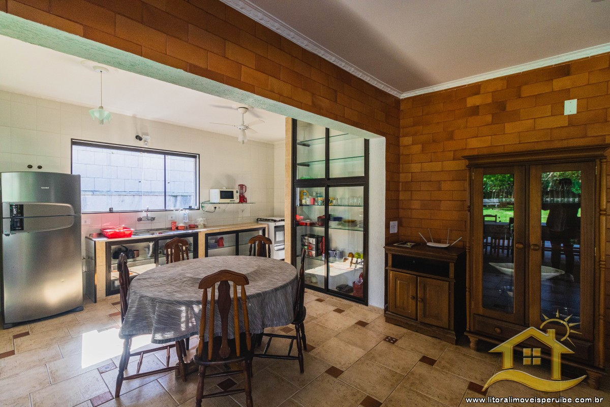 Casa no bairro Oásis, Lado Linha