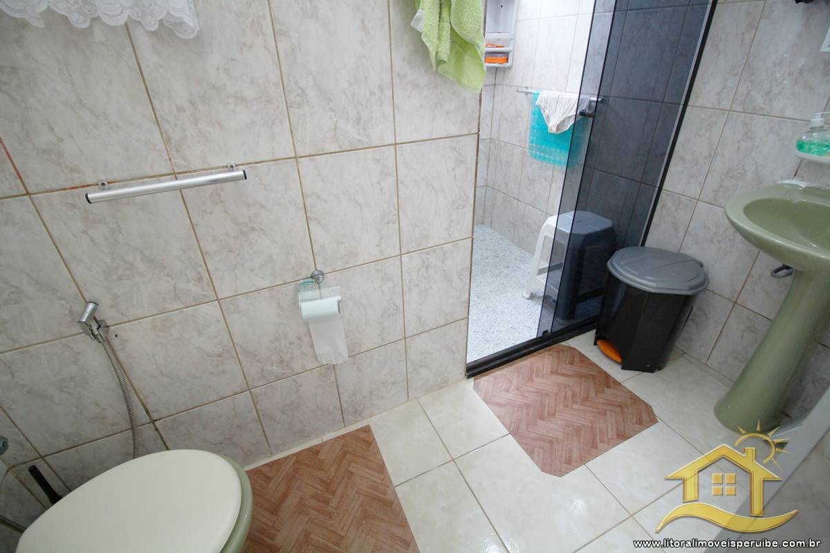 Casa no bairro Centro, Lado Linha